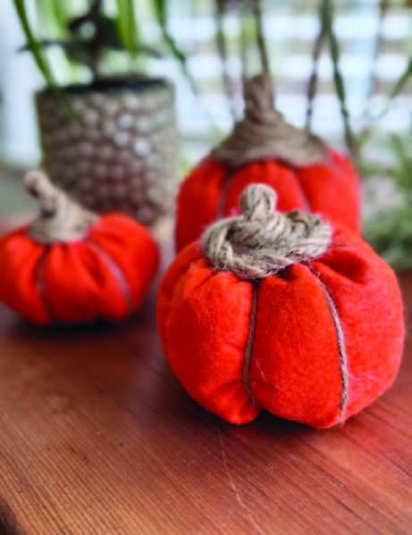 WOOL FELT PUMPKINS